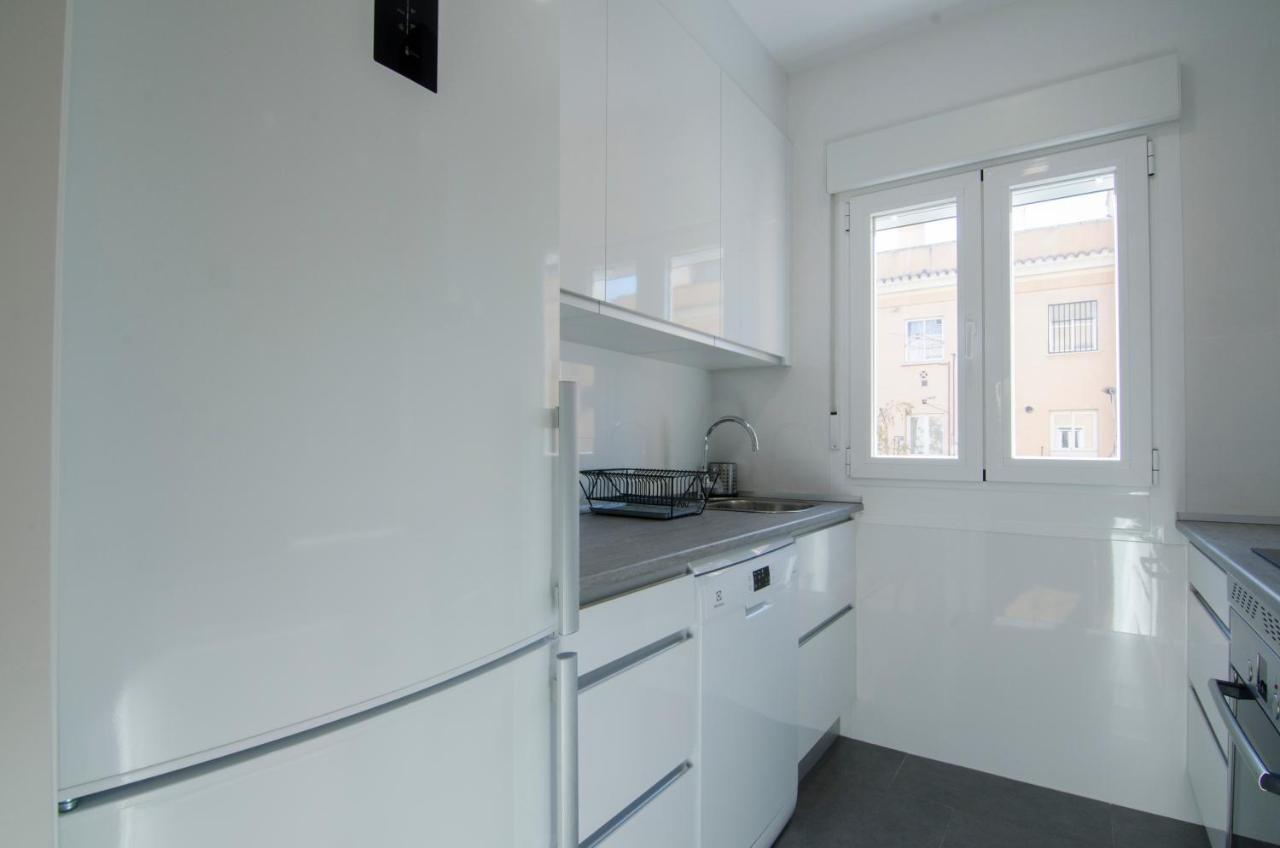 2 Bedrooms 2 Bathrooms Furnished - Bernabeu - Business Area With Terrace - Minty Stay Madri Exterior foto