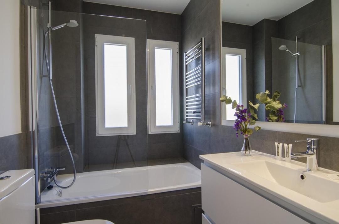 2 Bedrooms 2 Bathrooms Furnished - Bernabeu - Business Area With Terrace - Minty Stay Madri Exterior foto